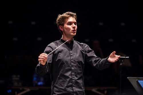 Tobias Grabher leitet sein Orchester Camerata Musica Reno.  STIPLOVSEK DIETMAR