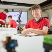 Lehrlingsausbildung: Hilti unter Top 3