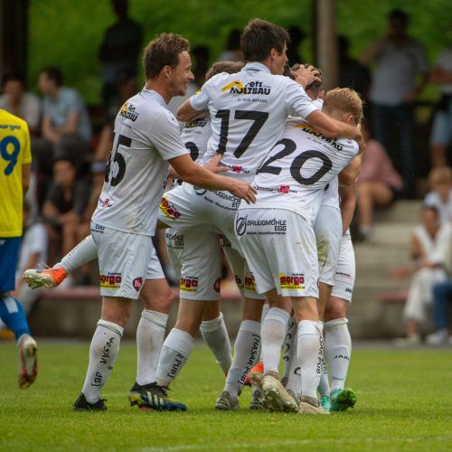 Jubelbilder wie diese sollen in Egg wieder öfter zu sehen sein: Die Rückkehrer Elias Meusburger, Rafhinha und Simon Lang jubeln mit Kreativspieler Clemens Olsen. lerch