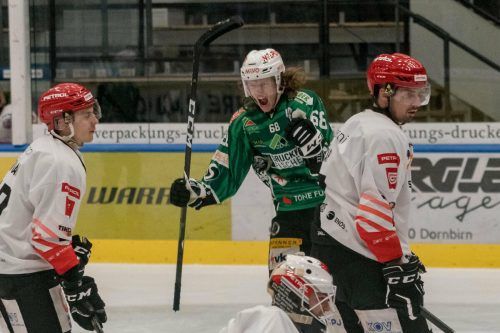 Julian Metzler kämpft bei den Pioneers um einen Platz.  stiplovsek