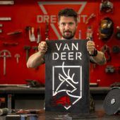 Red Bull und Hirscher kaufen Augment