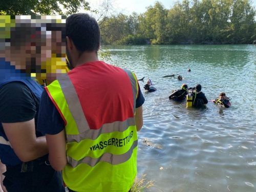 Neben der Wasserrettung waren auch Polizei, Feuerwehr und die Rettung mit einem Notarzt zum Einsatzort ausgerückt. wasserrettung