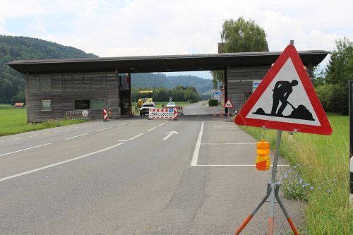 Nofels/Ruggell für Fahrzeugverkehr gesperrt.  SAH