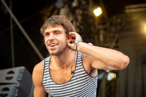 01099 animierte die Musikfans lautstark mitzusingen.