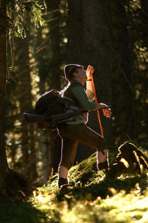 Auch die Grenznähe und die Bergreviere machen die Jagd in Vorarlberg für Ausländer interessant. VN/Berchtold