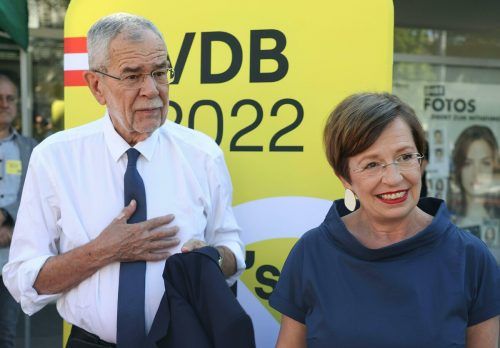 Bundespräsident Van der Bellen rutschte beim Wandern aus. APA