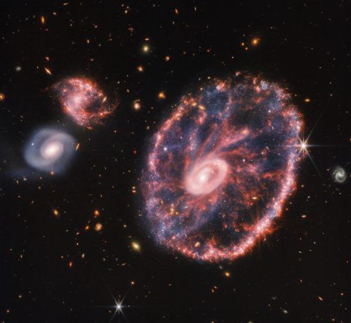Die Galaxie befindet sich etwa 500 Millionen Lichtjahre von der Erde entfernt.  AP