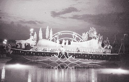Die Premiere von „Bastien und Bastienne“ und damit die Geburtsstunde der Bregenzer Festspiele fand vor 76 Jahren statt.