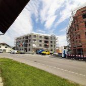 Vor altem Feuerwehrhaus Lustenau wird es eng