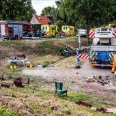 Lkw kracht bei Rotterdam in Grillfest: sechs Tote