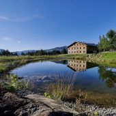 Mit einer eigenen Firma will Heron-Chef Beer umstrittene Luxus-Alpe erwerben. »A2