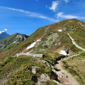 Kurze Familienwanderung mit unterhaltsamem Abschluss
