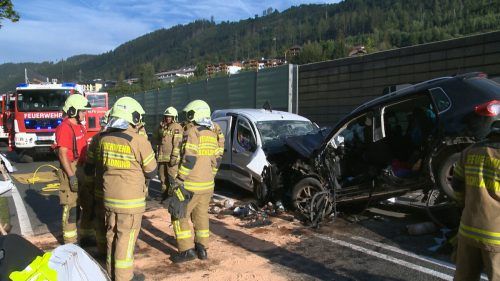 Bei der Frontalkollision in der Steiermark kamen auch zwei Frauen aus Vorarlberg ums Leben. APA/BFV Lietzen/Schlüsselmayr