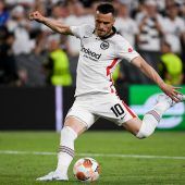 Gerüchte um Wechsel von Kostic zu Juve