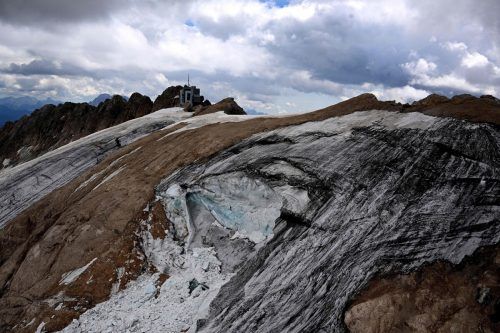 Glaziologen legen besonderes Augenmerk auf den Marmolata Gletscher. AFP