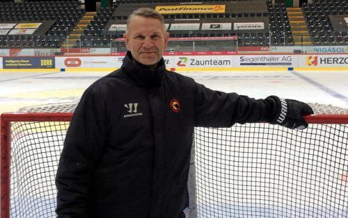 Petri Tuononen (55) trainiert ab sofort die Torhüter des EHC Lustenau. Ehc