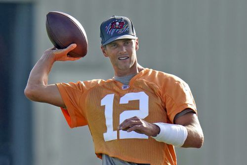 Tom Brady steht im Mittelpunkt eines Skandals rund um die Miami Dolphins.  ap