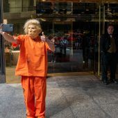 Was Trump nach der Razzia nun droht