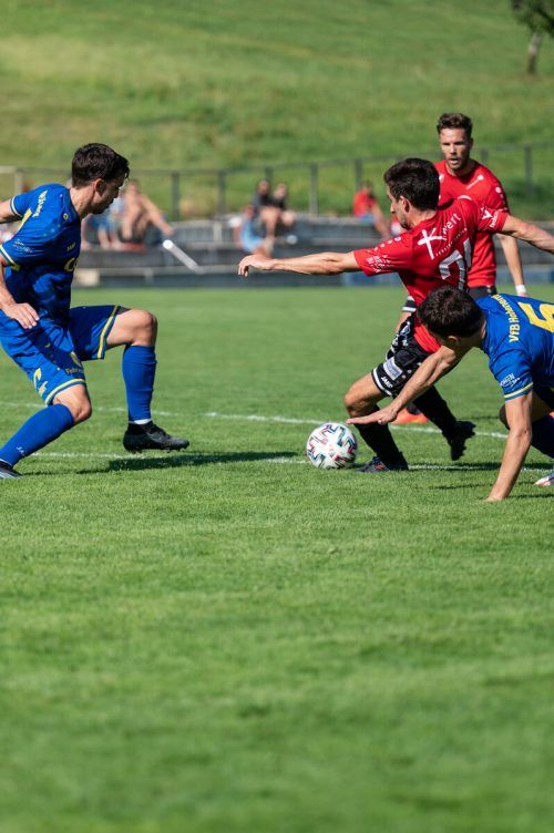 Das Hinspiel am ersten Spieltag in der VN.at-Eliteliga entschied Rotenberg gegen Hohenems knapp mit 3:2 für sich. Serra