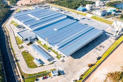 Thailands größtes Kunststoff-Recyclingwerk.  FA