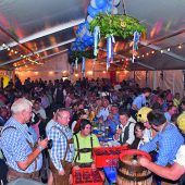 O‘zapft wird: Bürserberg lädt zum Oktoberfest