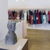 Ausstellung „Ware Dirndl“ bis 10. April kommenden Jahres verlängert