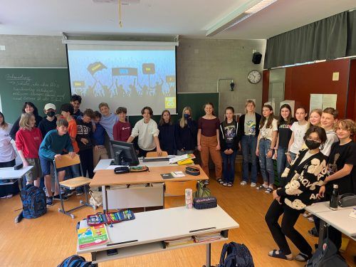 Die Klasse 3c hat ein eigenes Theaterstück auf die Beine gestellt. BG Feldkirch (3)