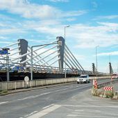 Neue Rheinbrücke genau im Zeitplan