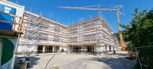 Der größte Investitionsposten ist der Neubau der Volksschule Altenstadt.  TAY