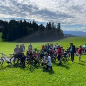 Eingesendet. Vereinsnachrichten aus dem Bezirk