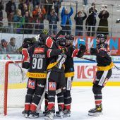 Jubel bei den Pioneers über den Sieg gegen den KAC. »C5