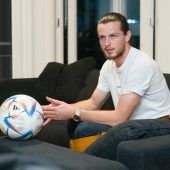 Austrias Innenverteidiger Jean Hugonet hat viele Talente. »C1