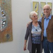 Bilder, Karten und Resin-Schmuck: Kunst in ihrer ganzen Vielfalt