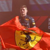 Lokalheld Leclerc hinter Safety Car und dem Rivalen
