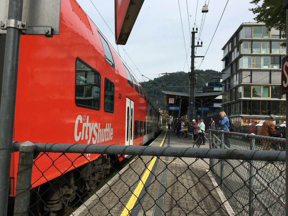 Oberirdischer Bahnausbau würde den Beschlüssen des Landtags klar widersprechen, so Wallner. VN/Gasser