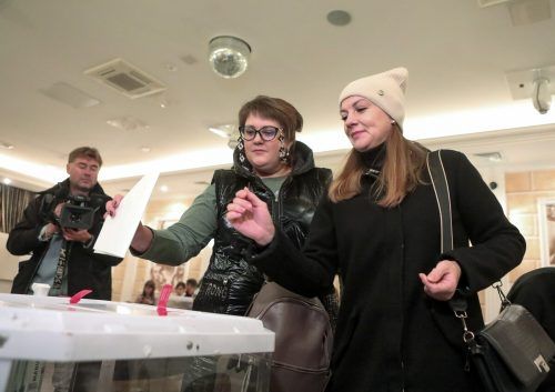 Ohne Kuvert, ungefaltet: Eine geheime Wahl ist nicht möglich. AP/Moscow News Agency
