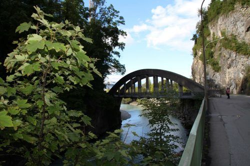 Unter anderem wurden die Heiligkreuz-Brücke, die Vereinigungsbrücke und der Illsteg unter die Lupe genommen.