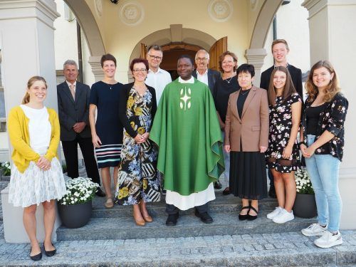 Vikar Pater Regis Mushunje wurde in der Gemeinde Doren herzlich willkommen geheißen.  J. Giselbrecht