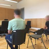 Drei Baumfrevler auf äußerst gefährlicher Tour