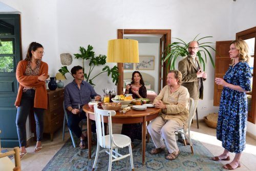 Bei der Familienkonstellation im Hause Böttcher kann man schon mal leicht durcheinanderkommen.
               
              Praesens Film