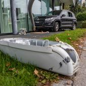 VW kracht in Schaufenster: „Zum Glück ist nichts Gröberes passiert“