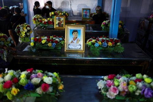 Der Angriff auf eine Kindertagesstätte hat Thailand in tiefe Trauer gestürzt.  Rts