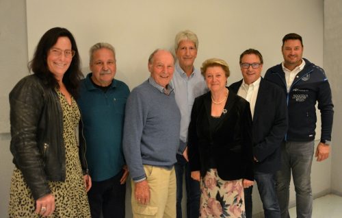 Der neue Vereinsvorstand des SV Lochau mit den beiden Ehrenobleuten(von links): Petra Böck, Norbert Fontanari, Ehrenobmann Erich Hansmann, Manfred Obexer, Ehrenobfrau Christl Gerhalter, Christophorus Schmid und Stefan Pienz. bms/2