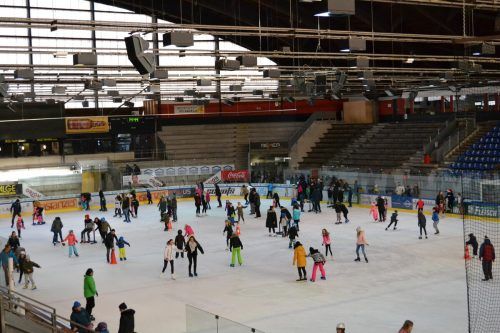 Der Saisonstart für den Publikumslauf in der Vorarlberghalle erfolgt morgen, Samstag, den 15. Oktober.  Freizeitbetriebe Feldkirch