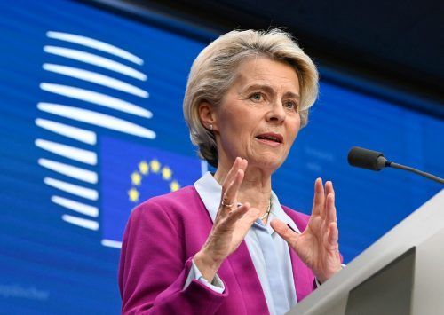 Die EU verfüge nun über einen „sehr guten und soliden Fahrplan“ in der Energiekrise, sagte Kommissionspräsidentin Ursula von der Leyen. AFP