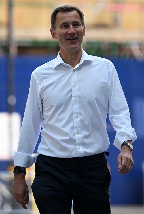 Die Nachfolge Kwartengs übernimmt Jeremy Hunt. 