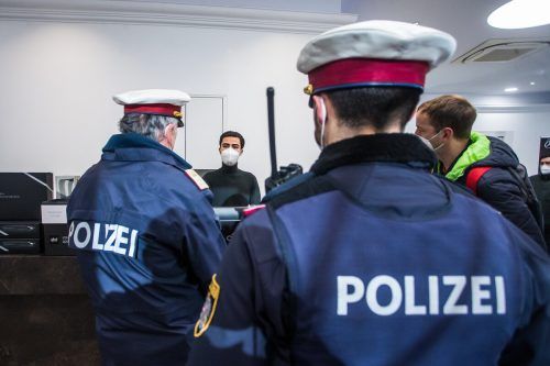 Die Polizei, dein Freund und Helfer? Die Internetnutzer sind geteilter Meinung.