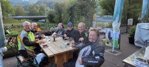 Die PVÖ-Biker auf ihrer Abschlusstour. pvö motorradfahrer