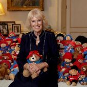 Paddington-Teddys für Queen gehen an benachteiligte Kinder