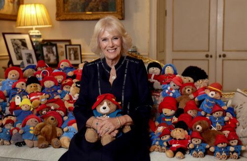 Die Teddys gehen an eine Hilfsorganisation, deren Schirmherrin Camilla ist.  Reuters
